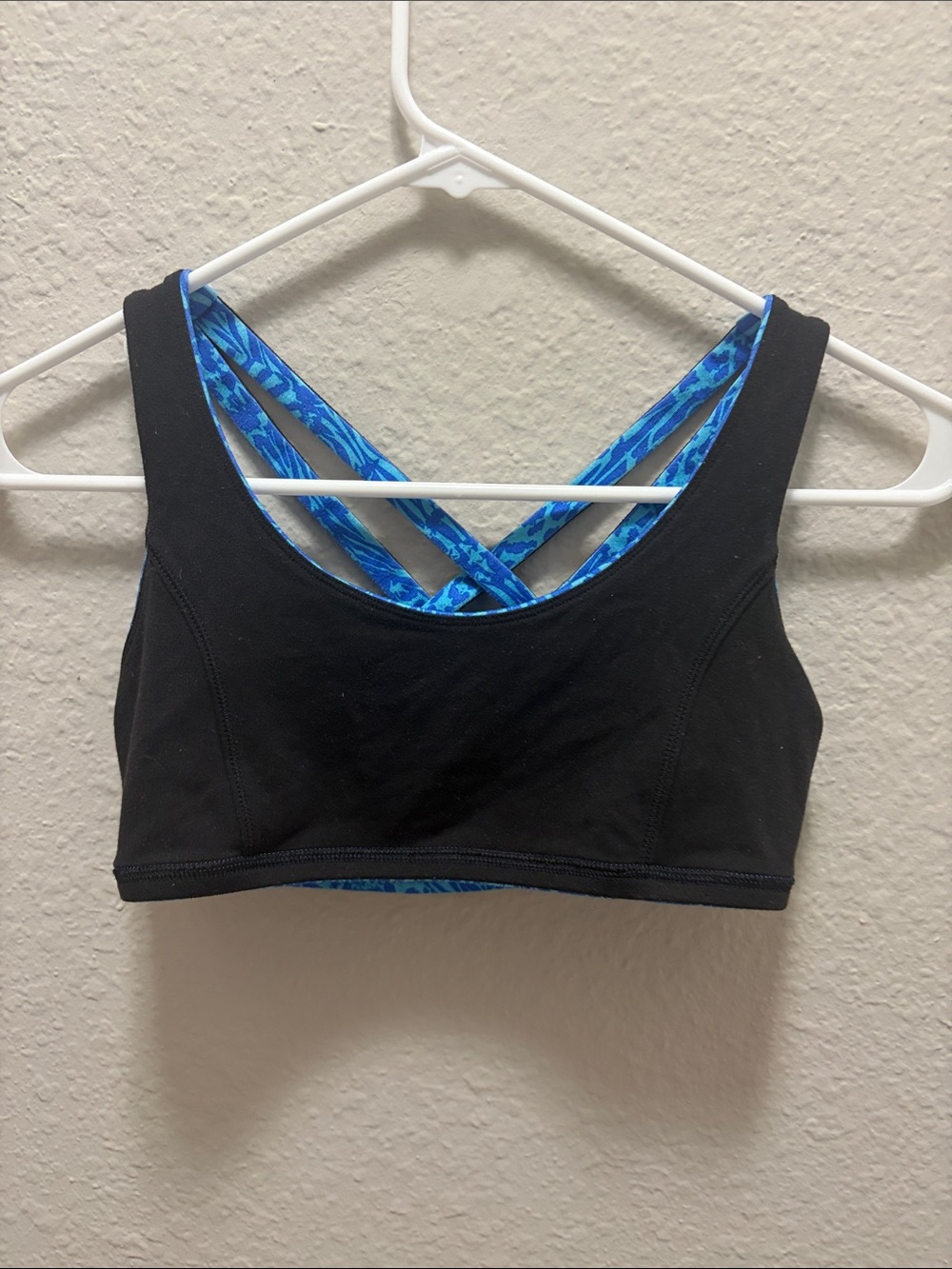 Ivivva girl’s reversible sports bra